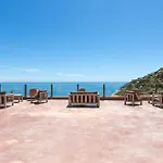 Stone Luxury Suites - Adults Only